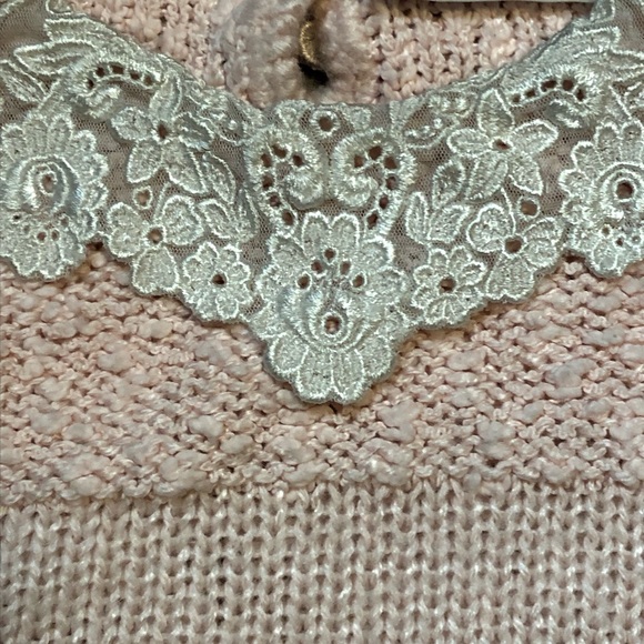 Vintage Pink Knit Lace Collar Sweater - Picture 5 of 17